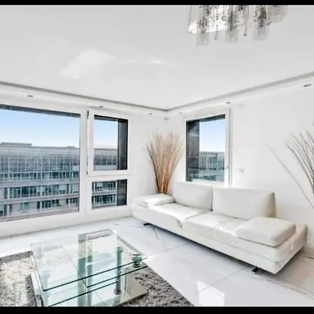 Luxury House View River Senie Apartmán